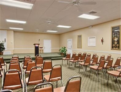 فندق Ramada Ltd. Conference Center تيفتون المرافق الصورة